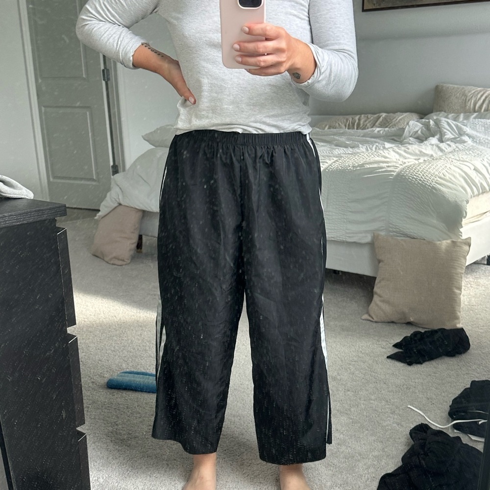 Black Wide-Leg capri Track Pants